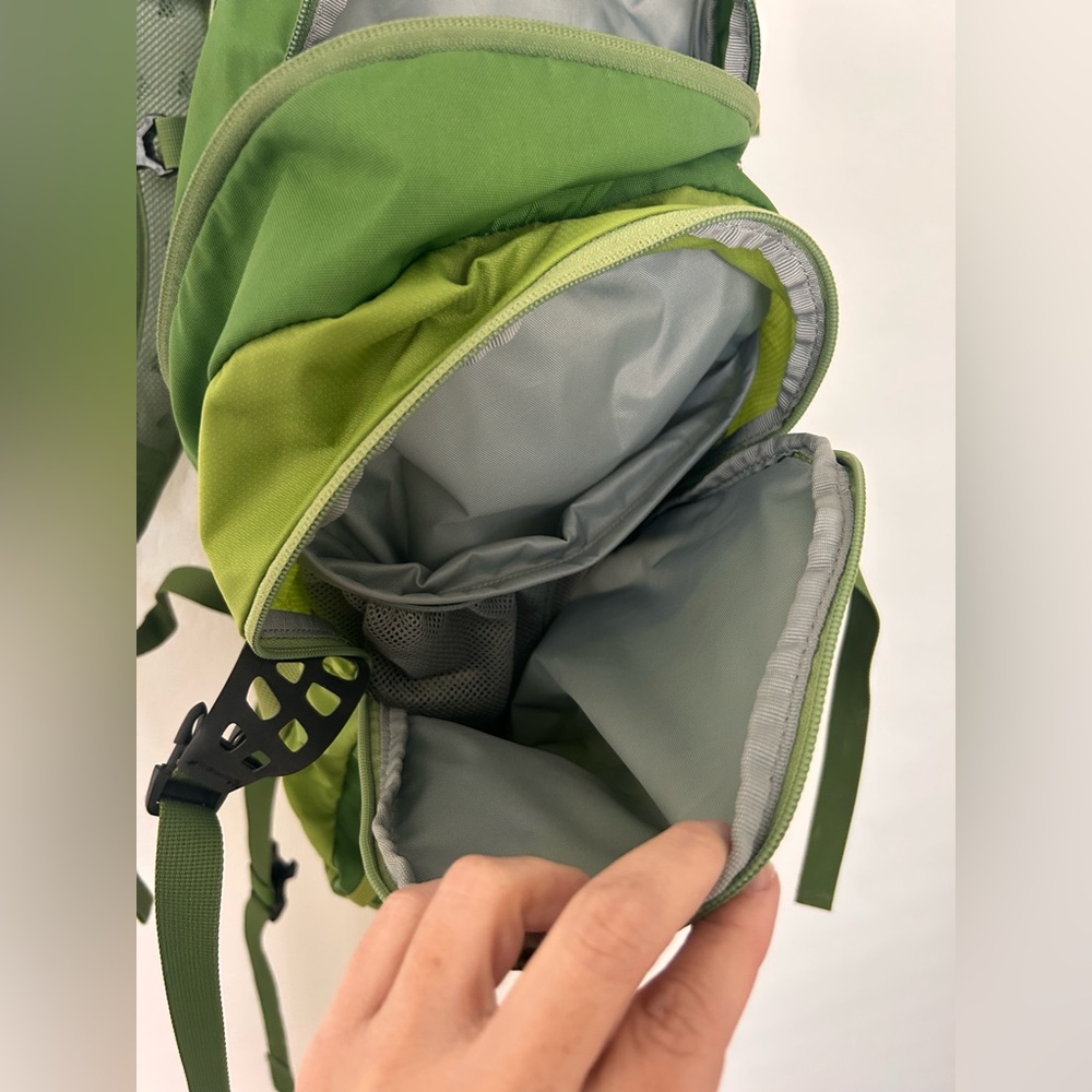 Ascend Meander - Olive and Forest Green Backpack - Picture 6 of 9